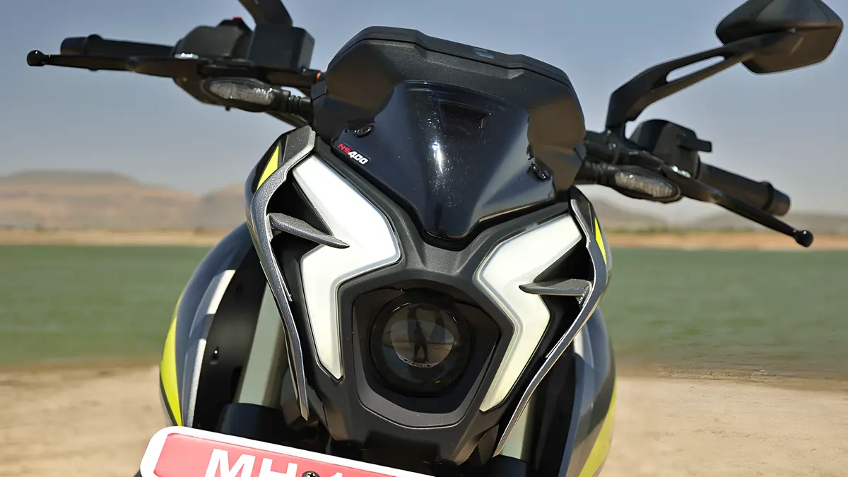 Bajaj Pulsar NS 400: जानें कैसे देख सकती है आपकी राइडिंग का नया अंदाज़!