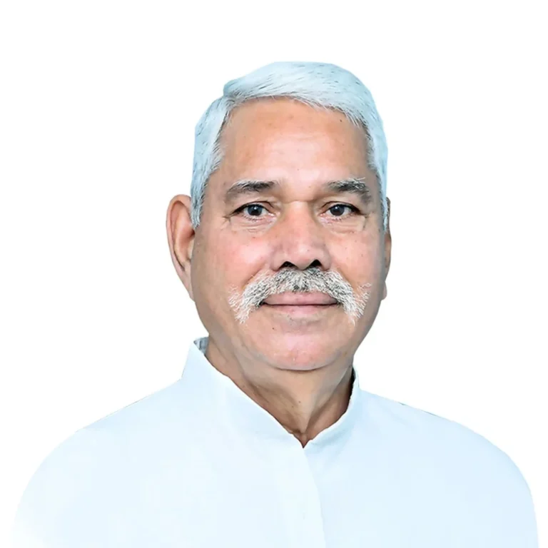 विद्यार्थियों को लाठियां नहीं, सुविधाएं चाहिए: कांग्रेस का जोरदार आरोप!